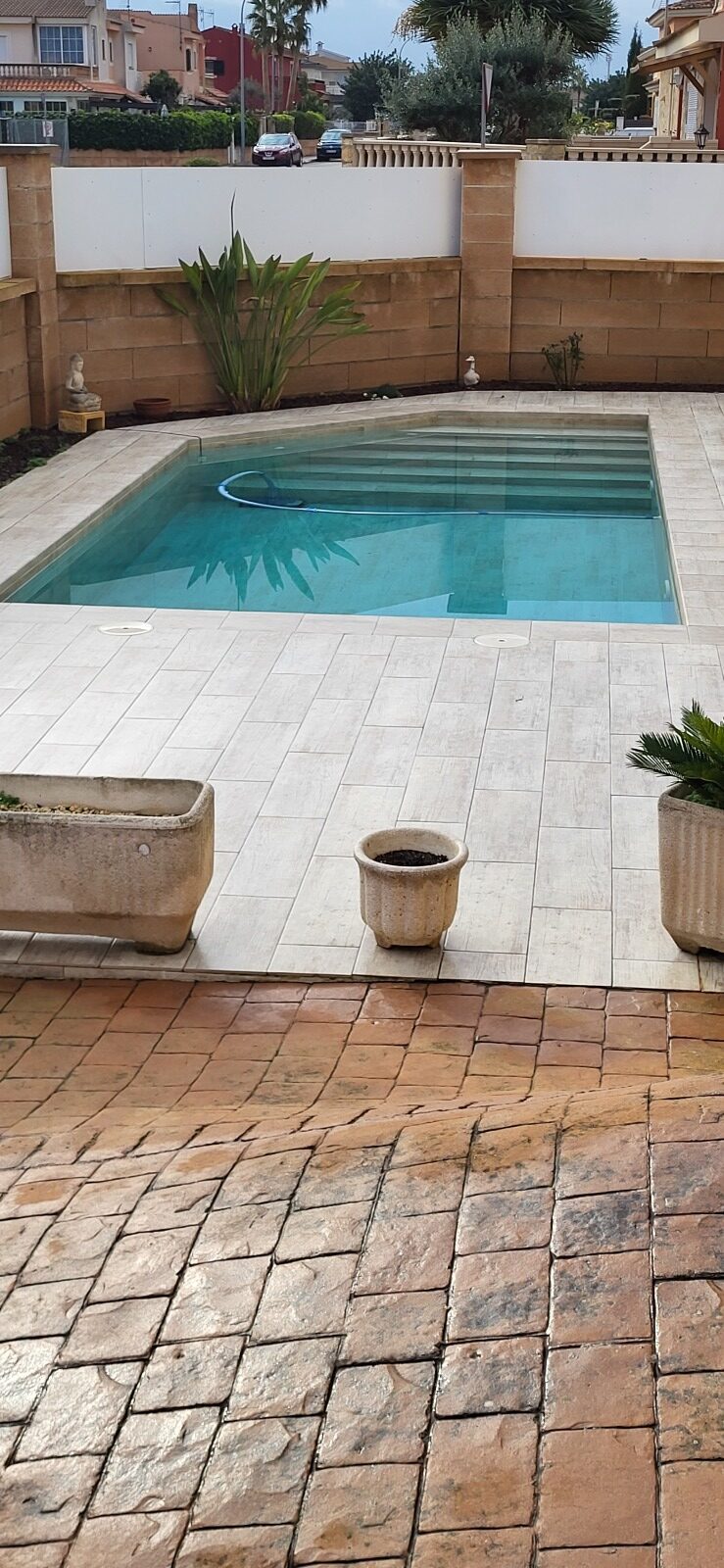 Especialistas en construcción de piscinas de hormigón en Mallorca