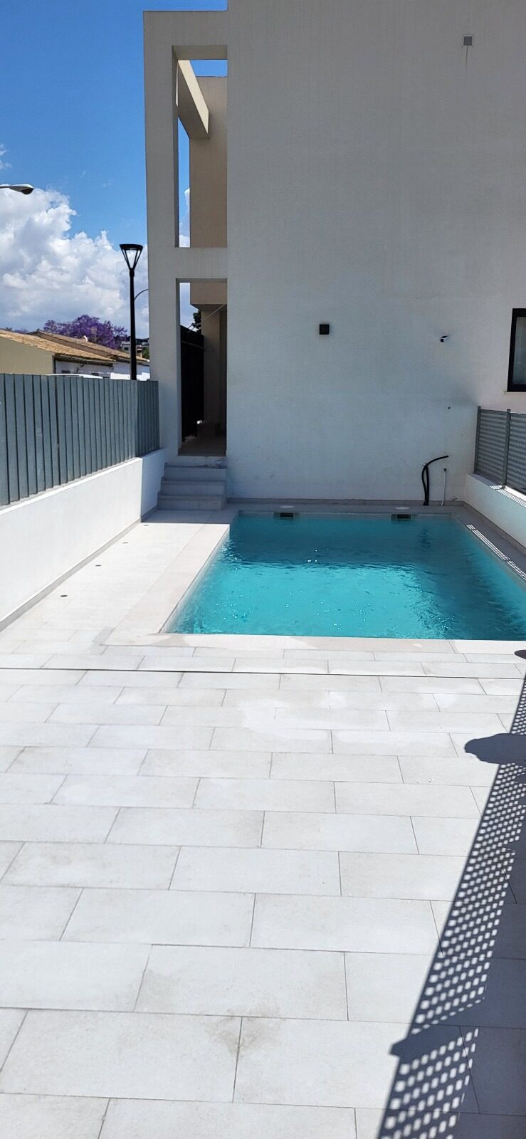Cuanto cuesta construir una piscina de obra nueva